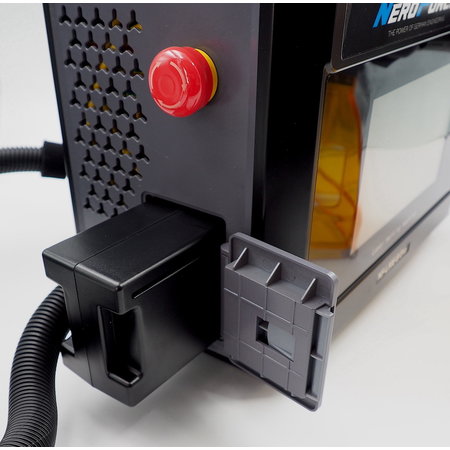 Handheld 20W Static Fiber Laser EVO, LCD Screen, Linux, 230V, with exchangable Battery (12Ah, Working hours: 5,5h)