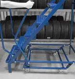 Martins Industries 10-Step mobile ladder for Tyre racks