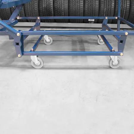 Martins Industries 10-Step mobile ladder for Tyre racks