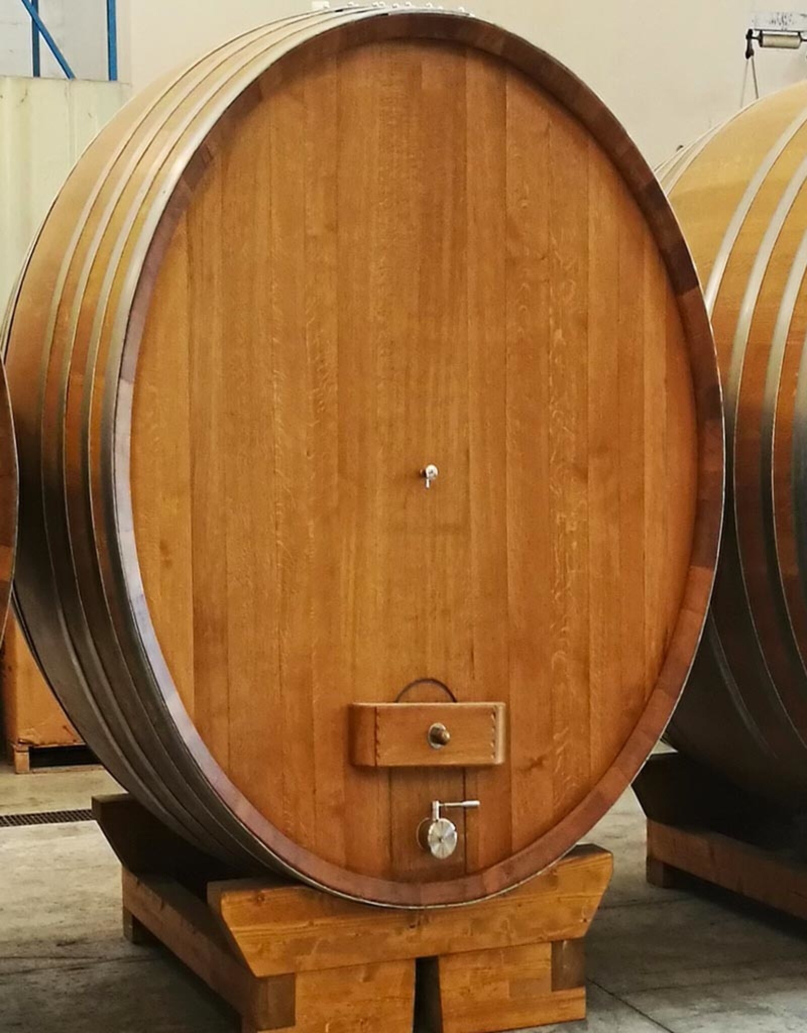 25 HL OVAL CASK - COMPLETELY REFURBISHED