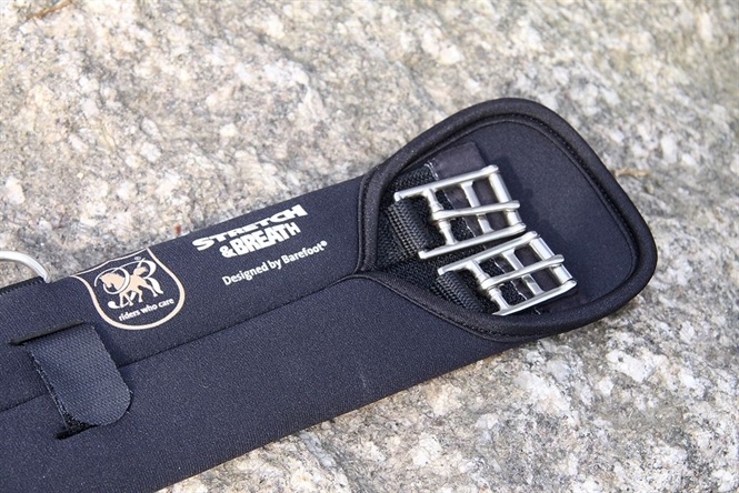 Stretch and Breath Girth black