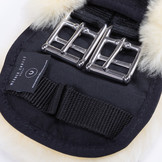 Anatomical lambskin girth soft