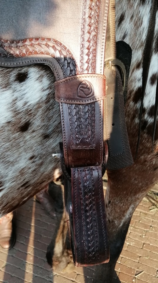 Western stirrup turners, stirrup turners in brown and black