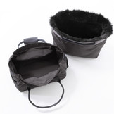 Lamsvel hondentas Bailey voor de hond