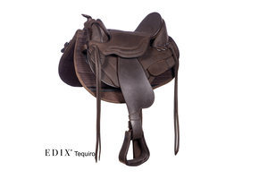 Tequiro treeless western saddle