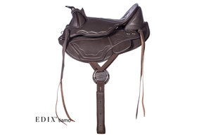 Tiamo treeless saddle