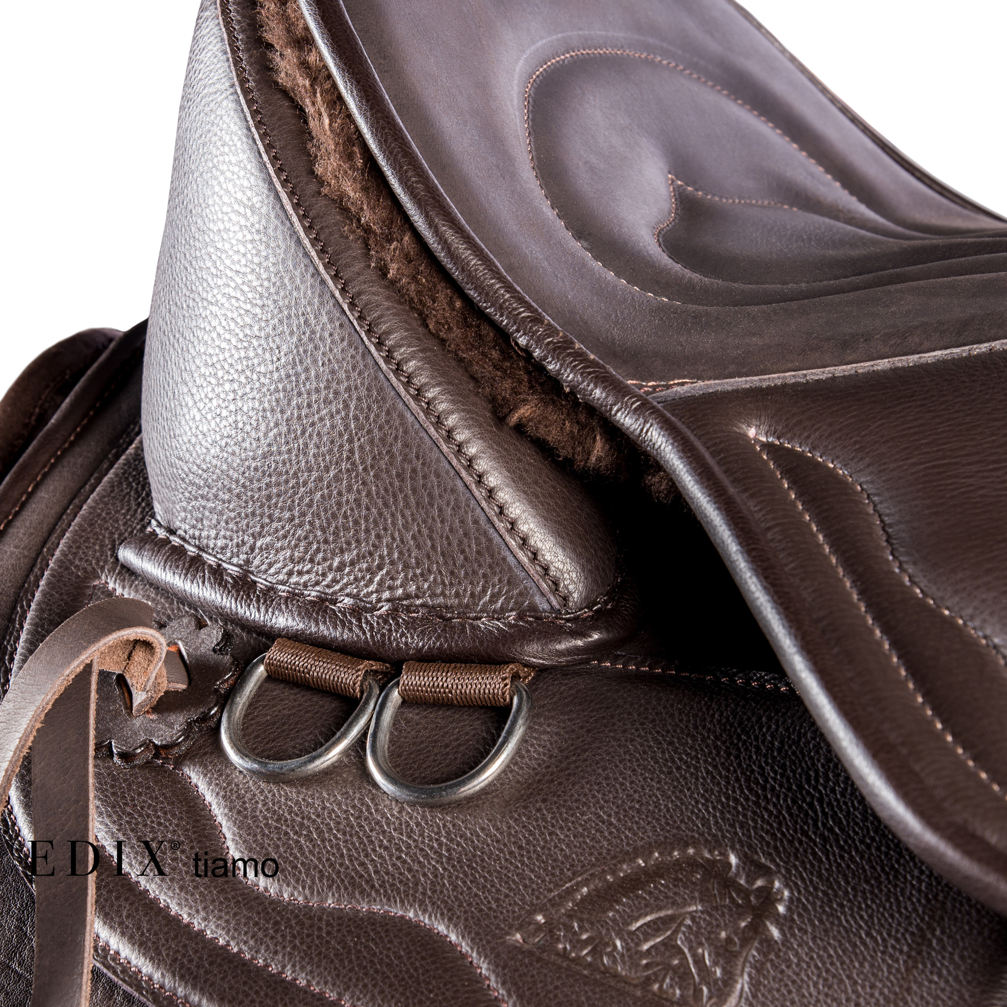 Tiamo treeless saddle leather