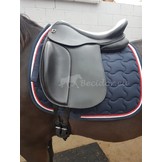 Startrekk Dressur baumloser Sattel Leder