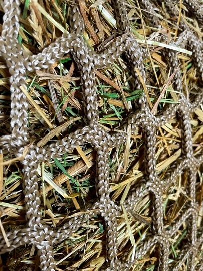 Super strong hay net slow feeder 1000kg pulling force