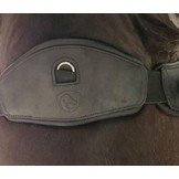 Anatomic crescent girth