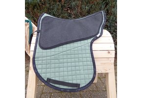 Saddle shape pad green