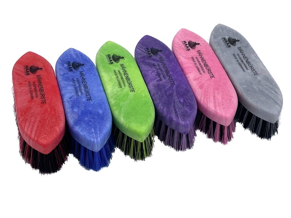 manenborstel gemaakt van kunststof klein 3 cm