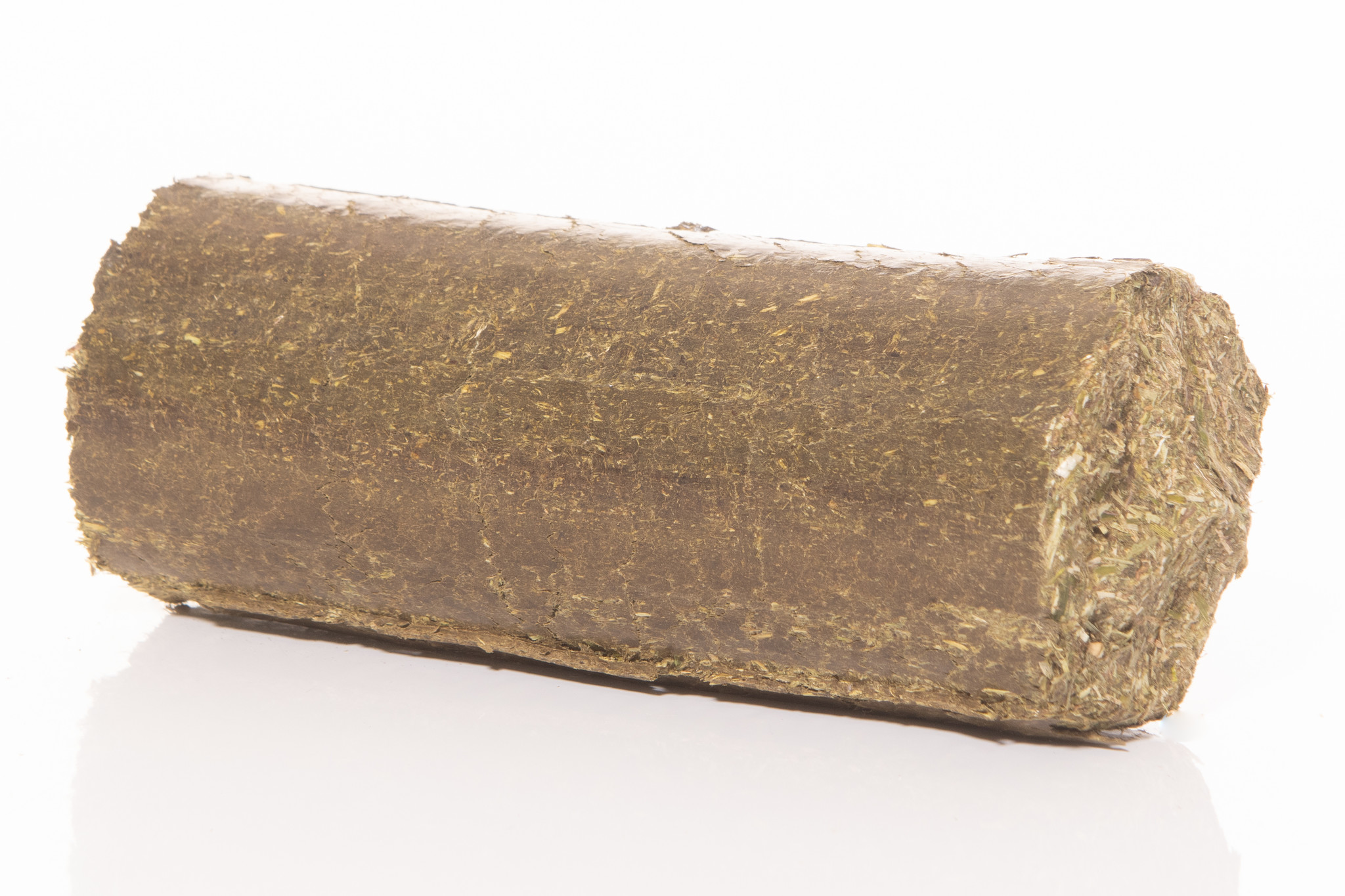 Light hay and straw nibble block