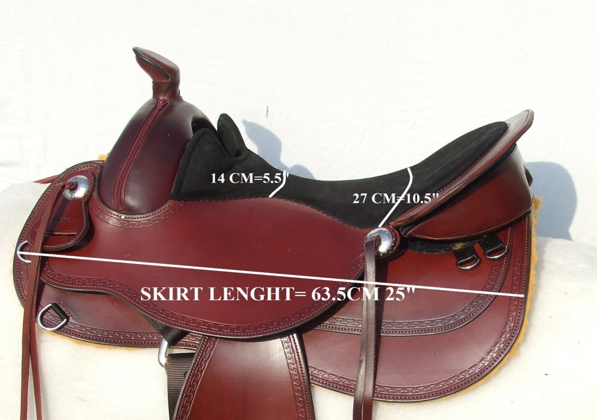 Small butterfly western saddle with seat