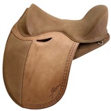 Dressage trail seat withsaddle flaps without base