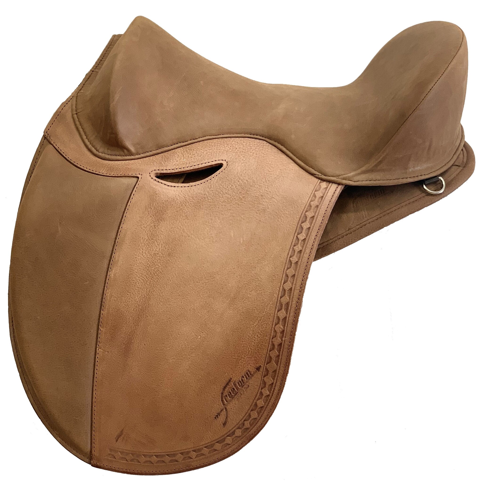 Dressage trail seat withsaddle flaps without base