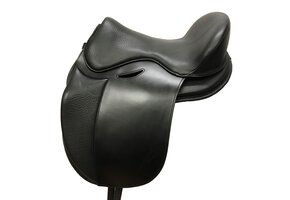 Dressage Sitz mit langes Sattelblad