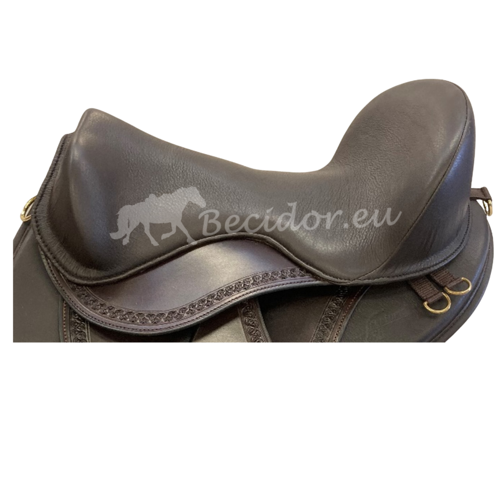 Trail seat with small saddle flaps without base Becidor