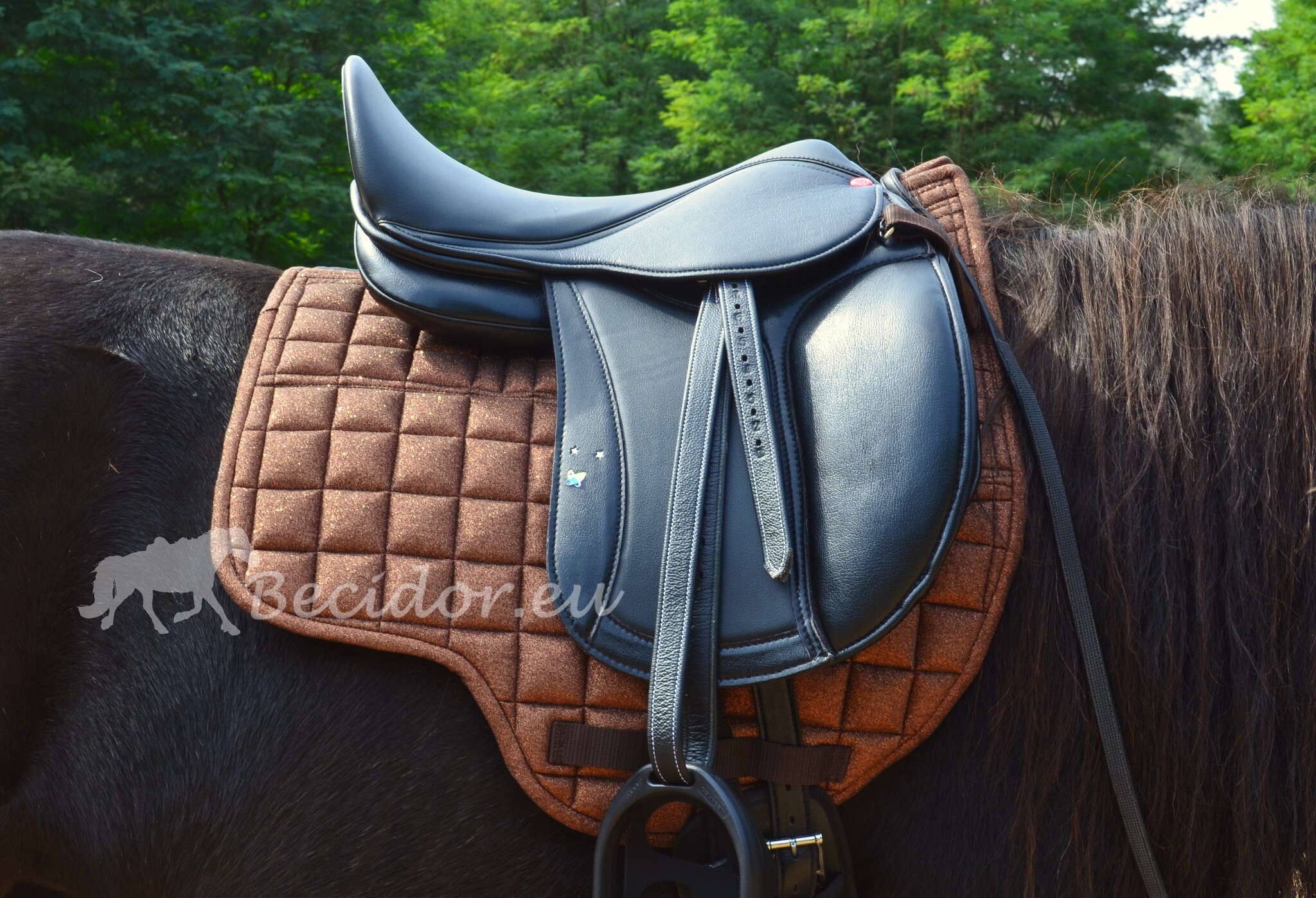 Tudor Child Soft Three dressage saddle synthetic leather