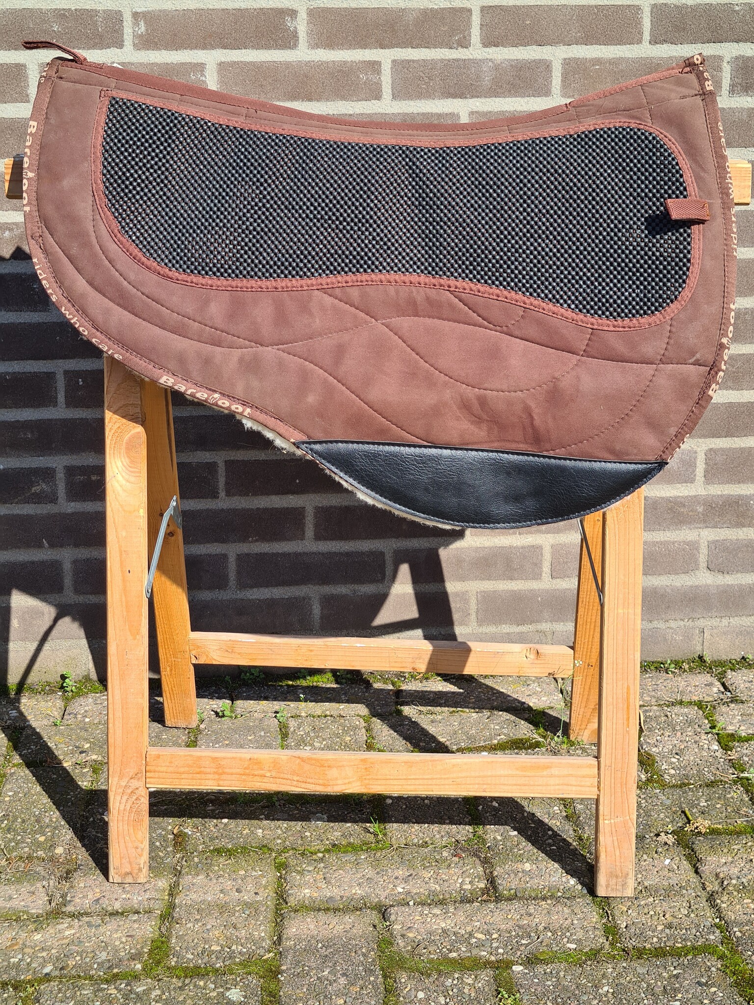 Second hand Arizona pad with inlays