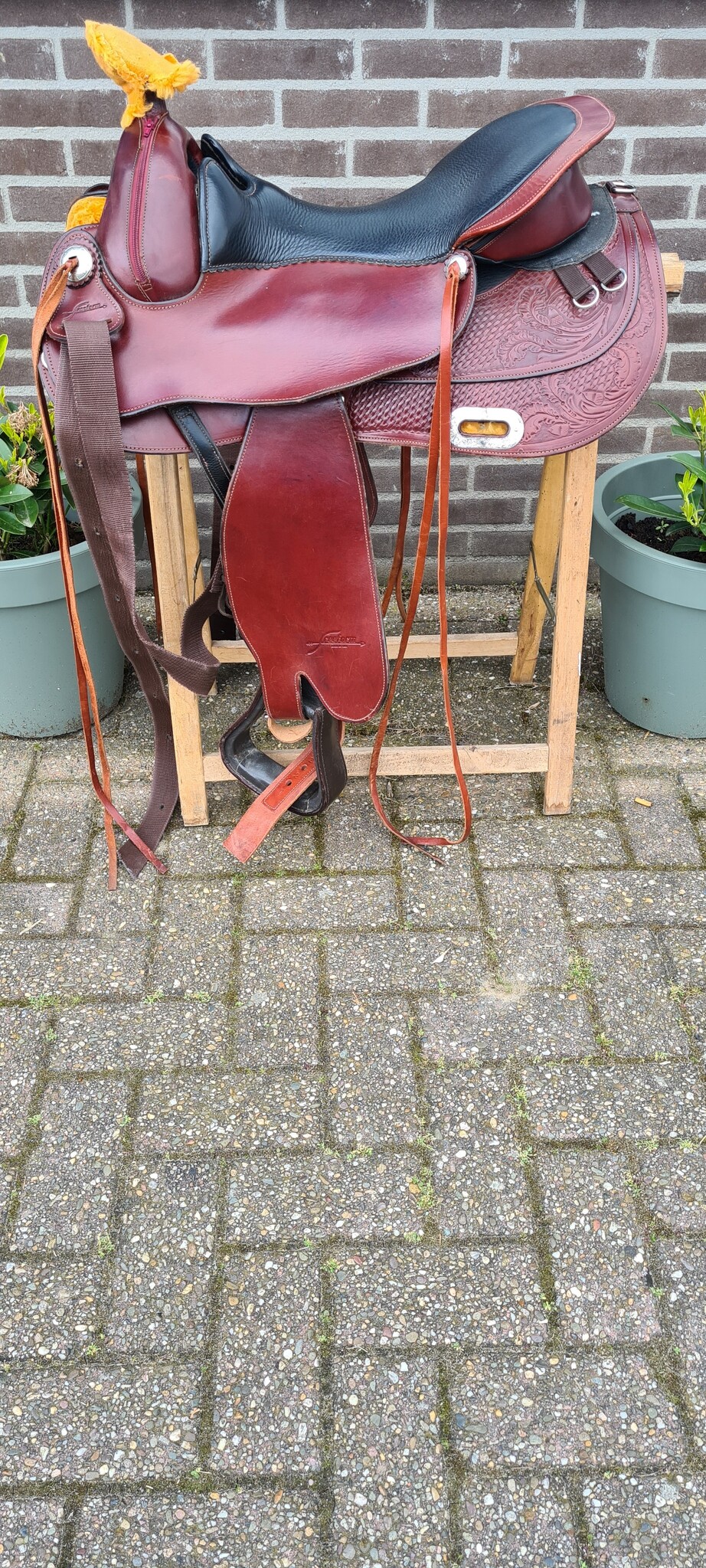 Gebrauchte Small Butterfly westernzadel masse standard burgundy
