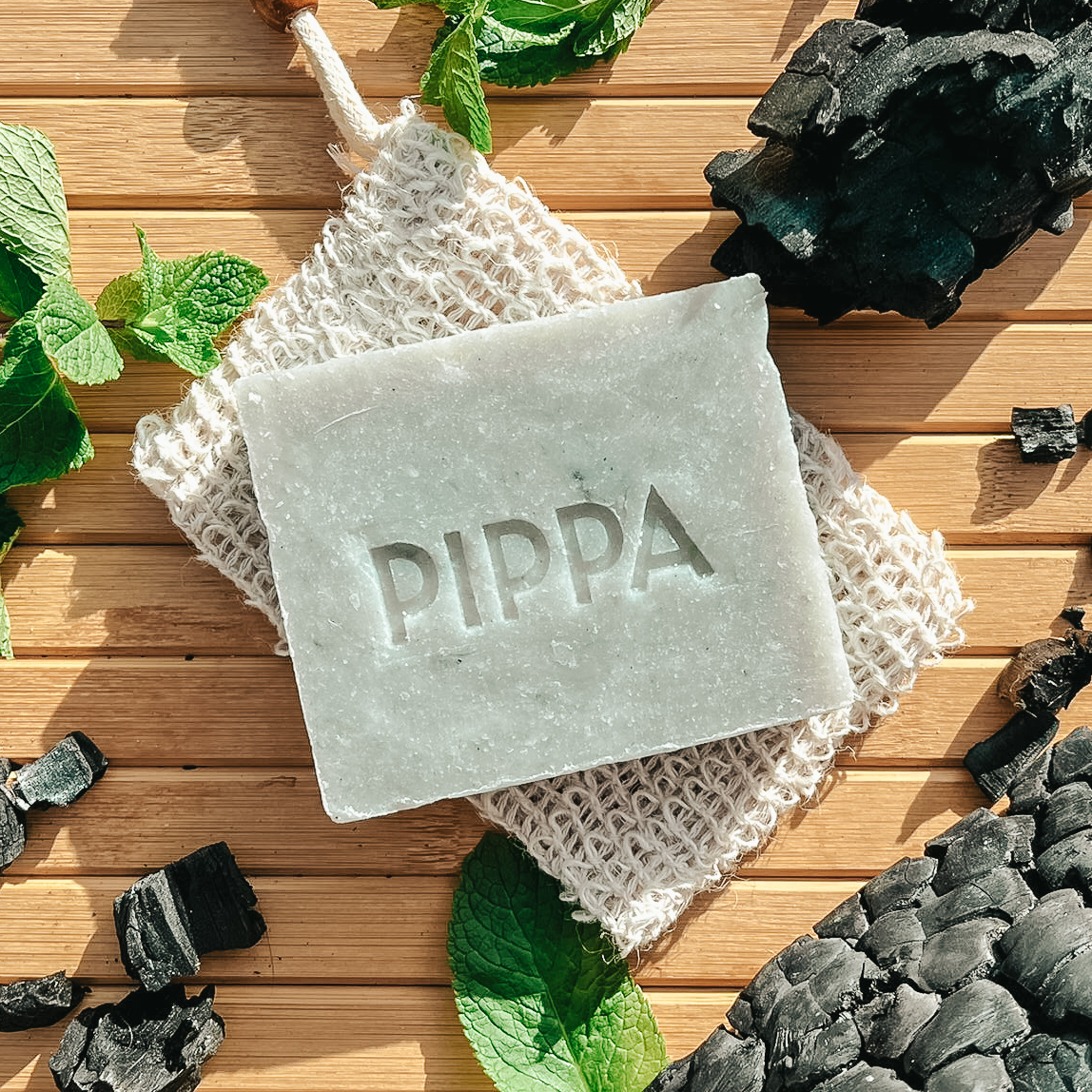 Charcoal & Peppermint shampoobar voor paard en hond