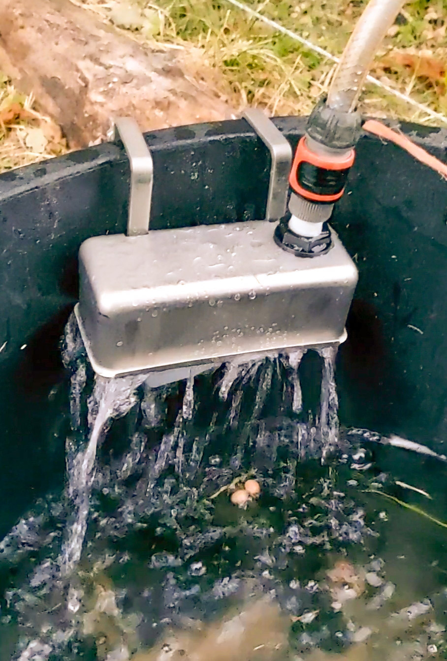 Waterbuddy float automatically refills water