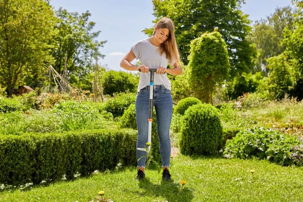 Gardena Weed cutter without bending down