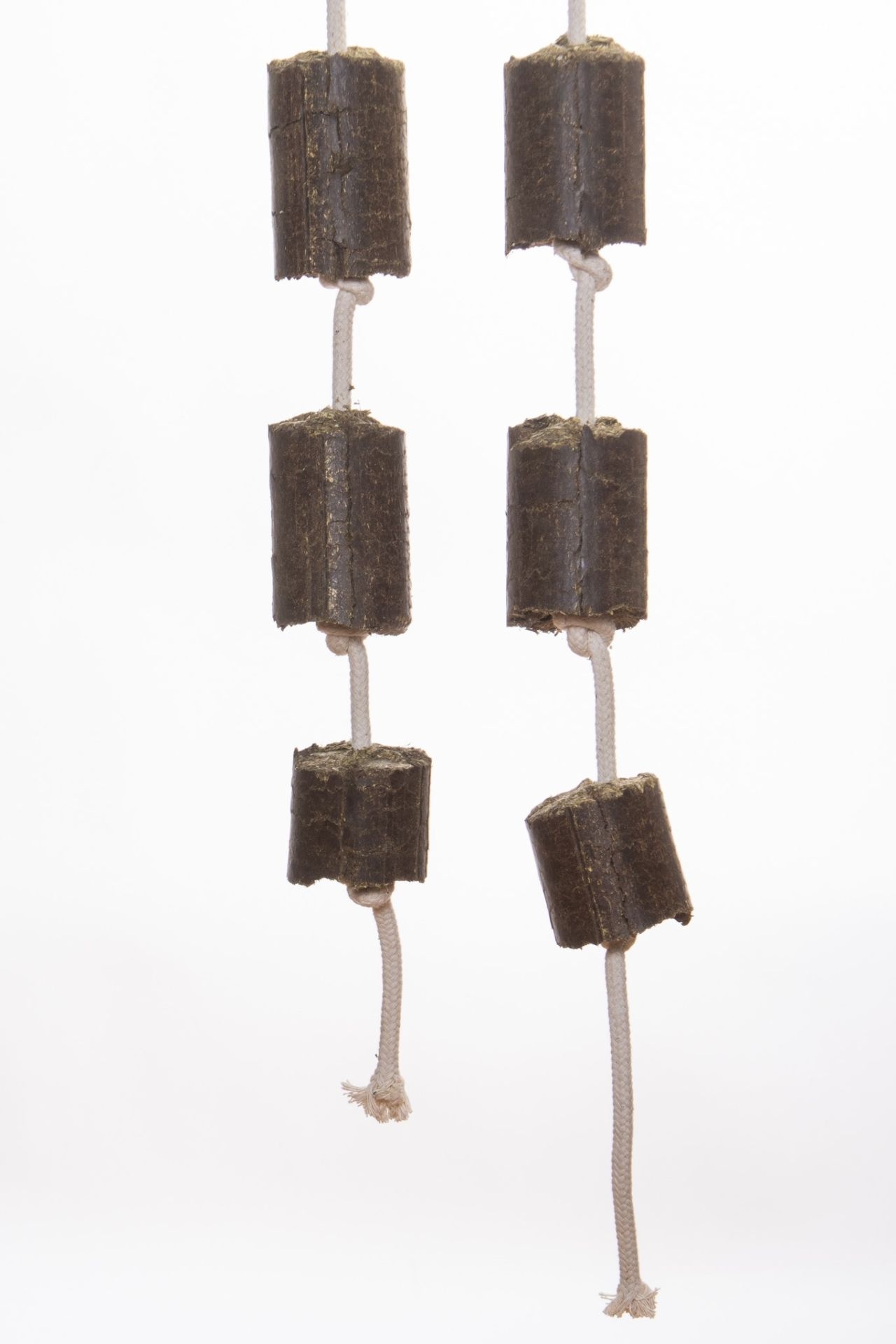 Speeltouw Esparcette met groente knabbelblokken