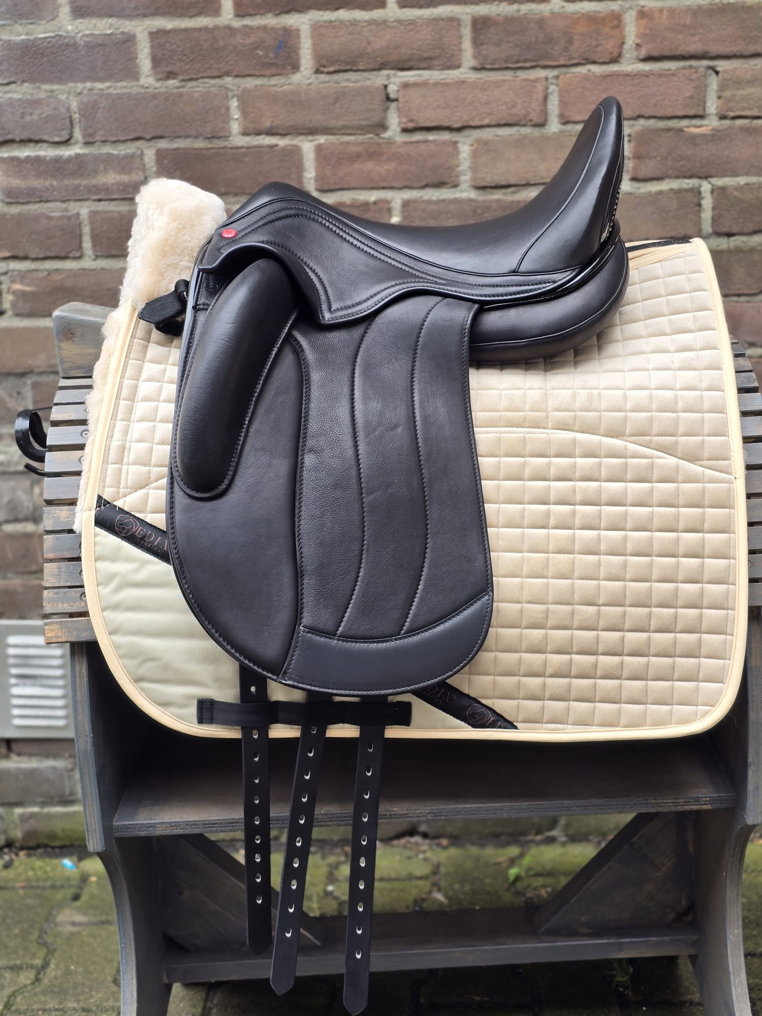 Velvet DR lamsvel pad met inlages merino