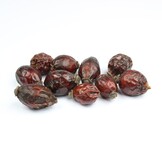 Rozenbottelvruchten heel paard