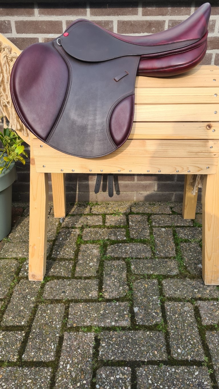 Tweedehands Alydar 17,5inch soft three springzadel bruin