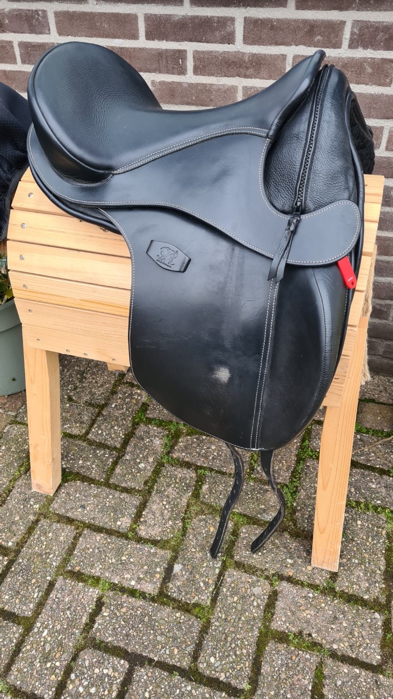 Tweedehands Wellington maat 1 zwart