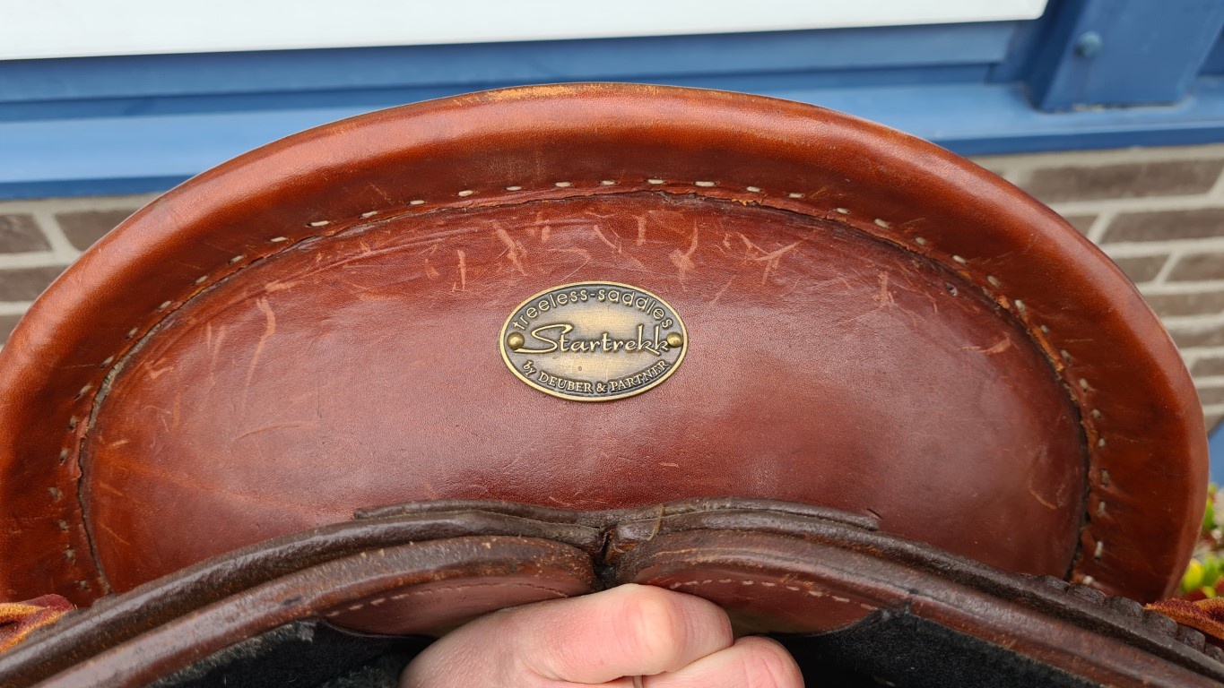 Second hand Startrekk Endurance S1 treeless saddle havanna