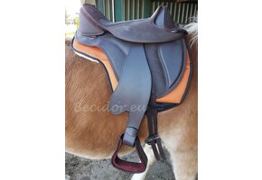 Test saddle Courville maat S
