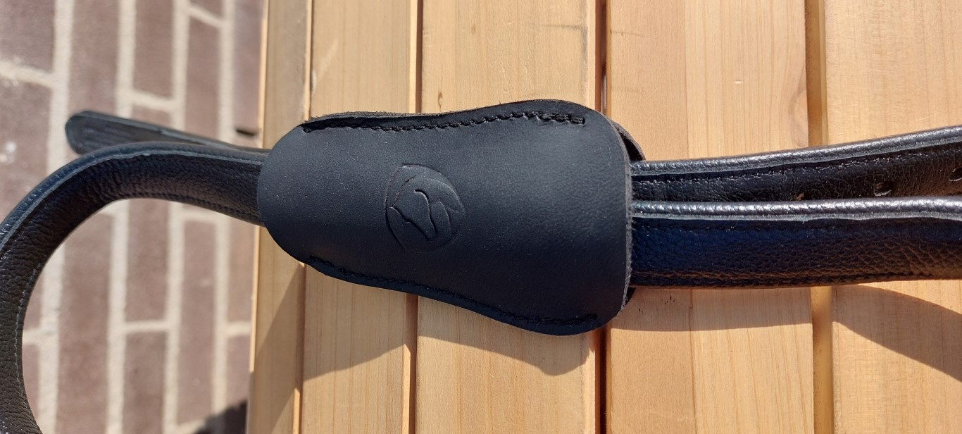 Second Chance Flexi stirrup leathers 125cm with stirrup leather covers black