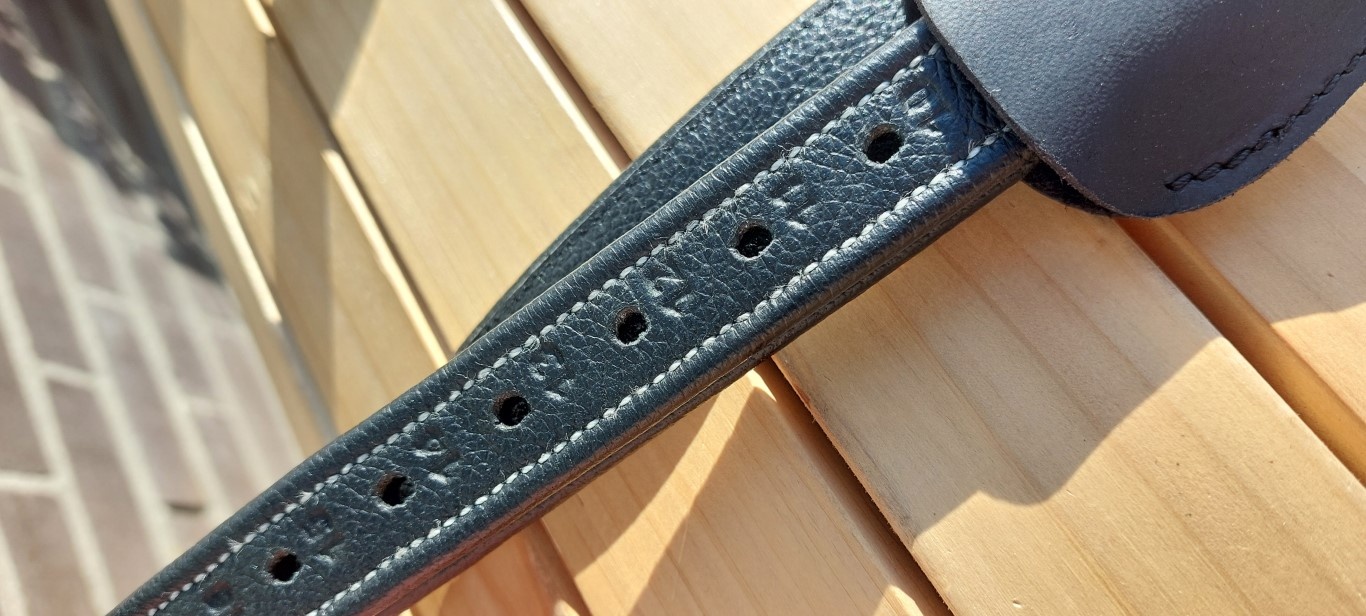 Second Chance Flexi stirrup leathers 125cm with stirrup leather covers black