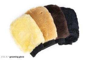 Lambskin cleaning glove