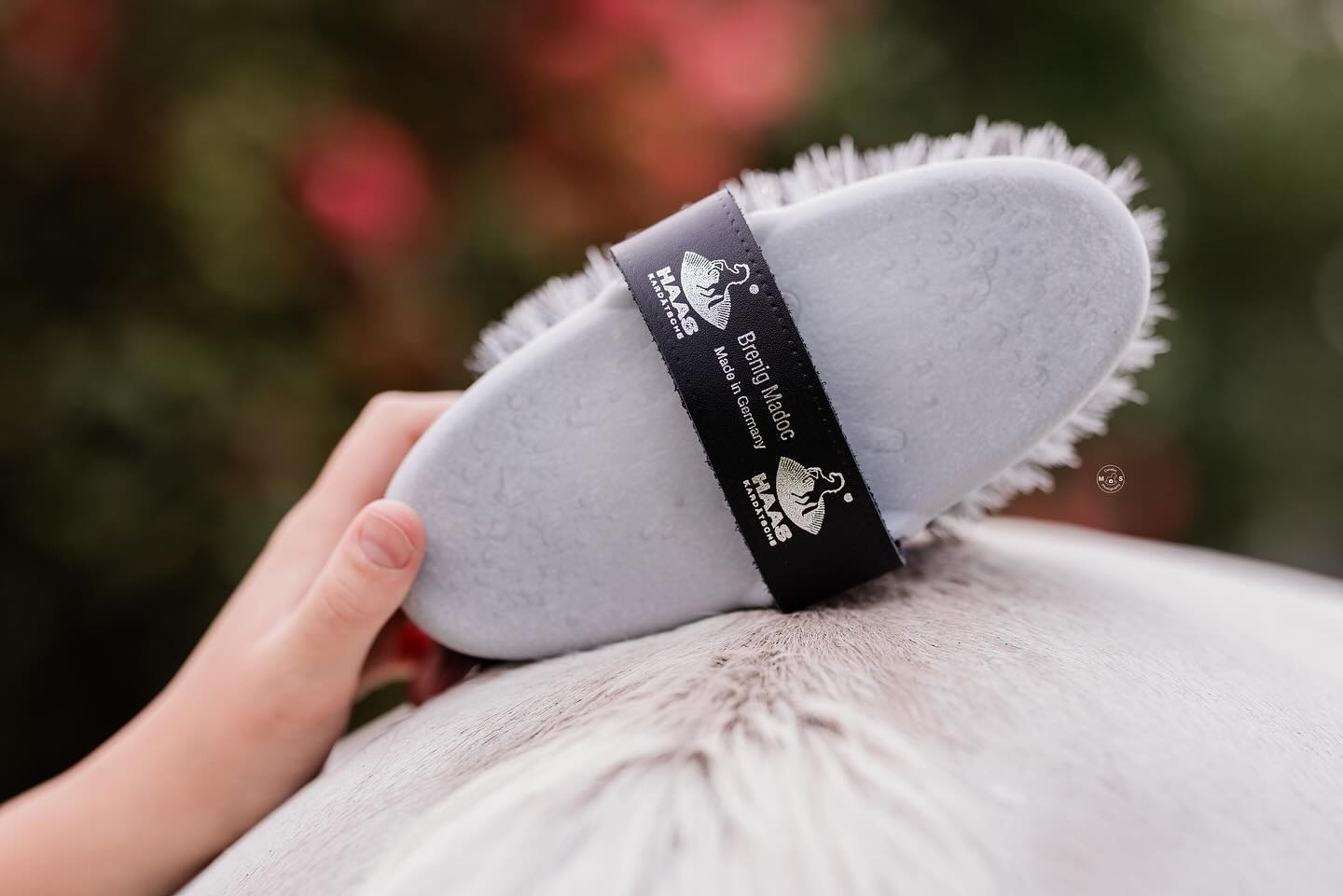 medium-hard brush Brenig Madoc made from synthetic material