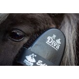 lambskin brush Diva Exlusive for the coat of the horse