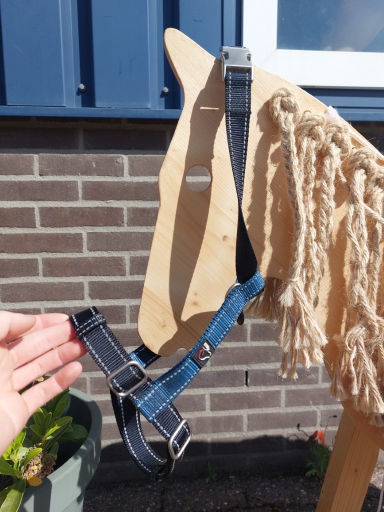 Tweedehands Anam Cara hondentuigje M donkerblauw zwartgrijs