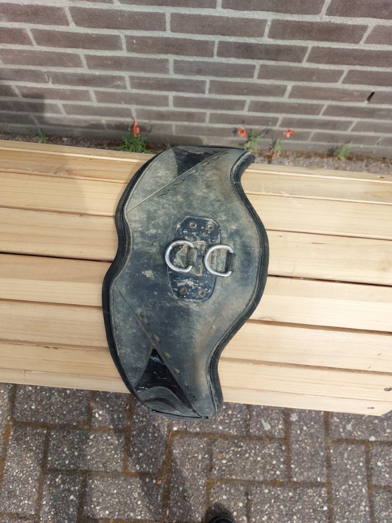 Tweedehands anatomische singel 70cm neopreen