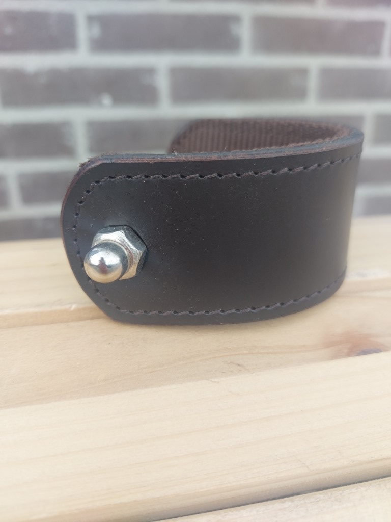 1 Stuk Westernbeugel draaier bruin