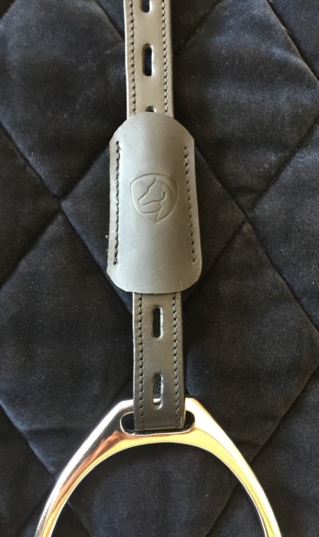 stirrup leathers mono with loop