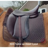 Dressuur correctie pad met inlages lamsvel