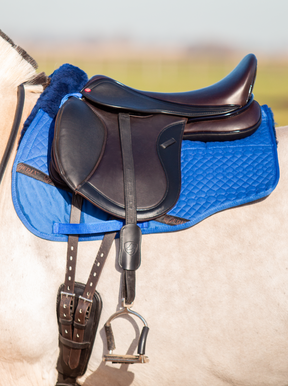 Versatility lambskin correction pad with inserts