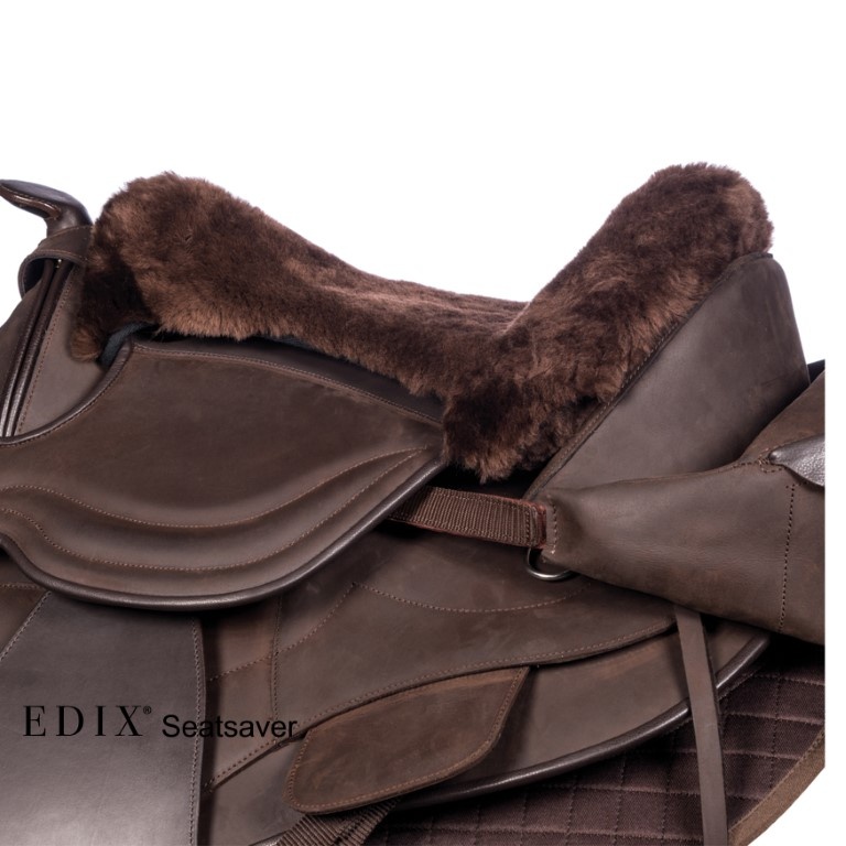 saddle fur treeless saddle