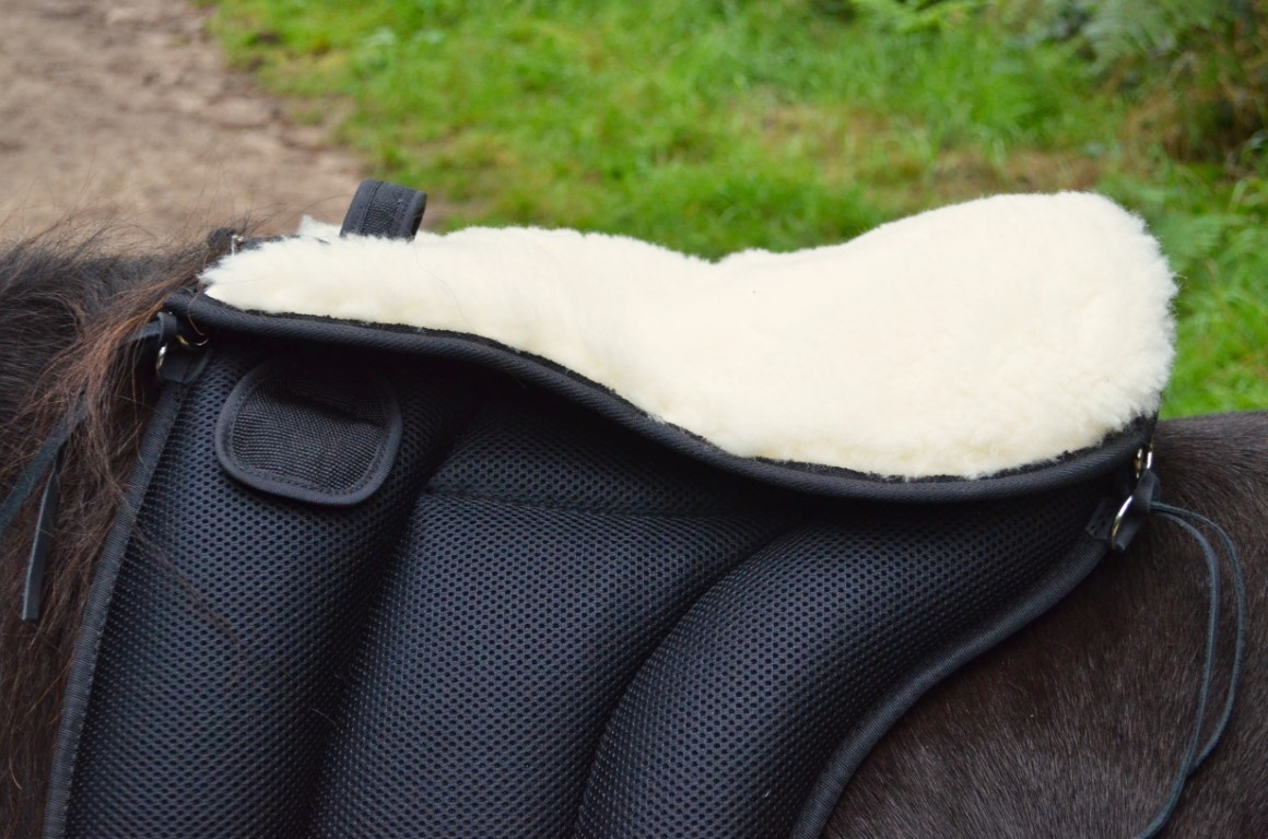 Sheep wool seat for bareback pad for airmesh oder suede bareback pad