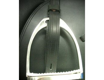 Mono stirrup leathers