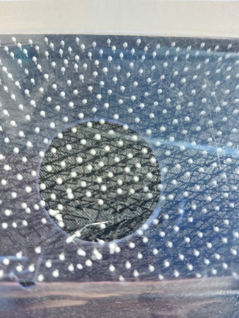 B keus lamsvelborstel met paar beschadigde pinnetjes